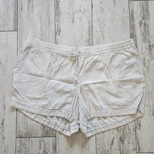Old Navy Women's Casual Cream Linen Shorts 3X